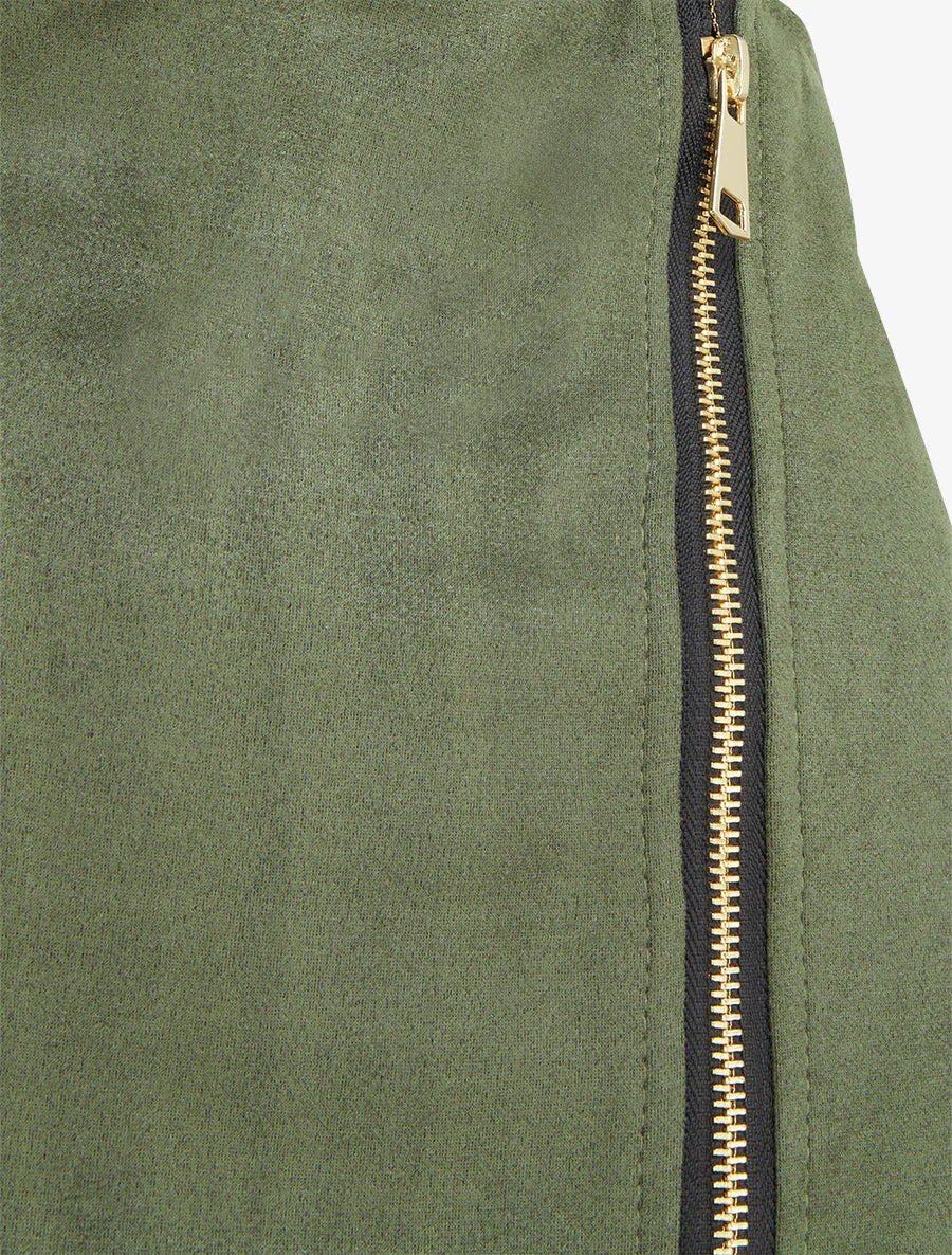 Falda pantalón con cremallera en ante sintético