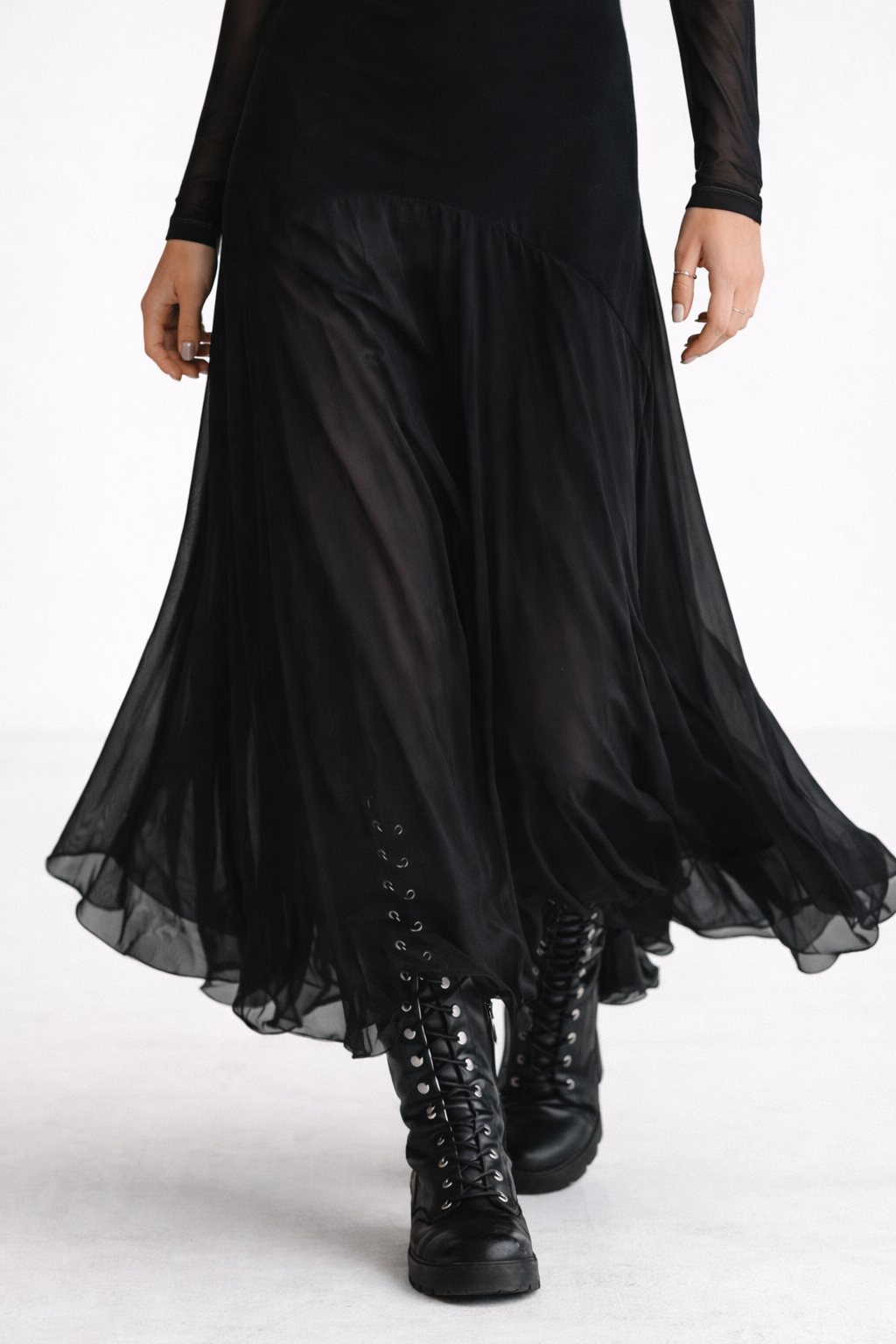 Yedra | Vestido maxi fluido de tul